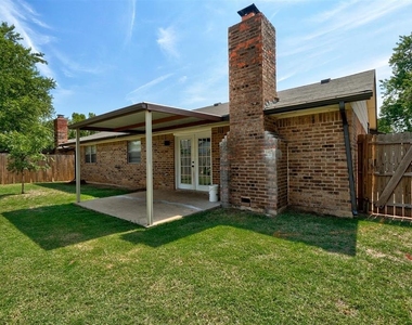10333 Fairfax Lane - Photo Thumbnail 10