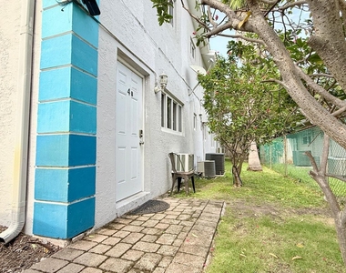 820 Ne 17th Avenue - Photo Thumbnail 5