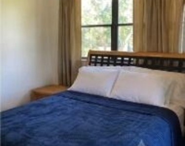 11863 Wimbledon Circle - Photo Thumbnail 4