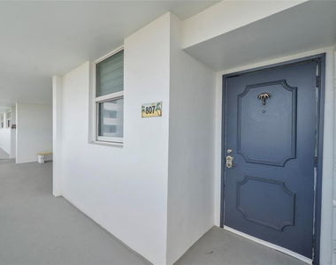 3100 Ne 49th Street - Photo Thumbnail 1