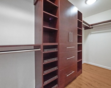 561 Sw 168th Terrace - Photo Thumbnail 14