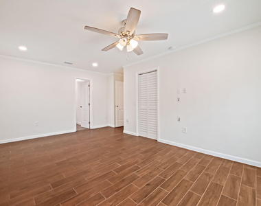 561 Sw 168th Terrace - Photo Thumbnail 13