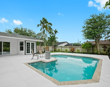 561 Sw 168th Terrace - Photo Thumbnail 22