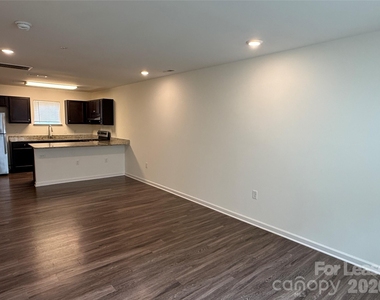 2029 Oakdale Road - Photo Thumbnail 2