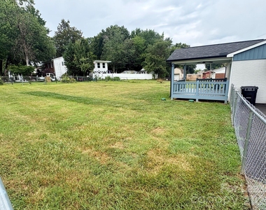 803 Robinson Road - Photo Thumbnail 10