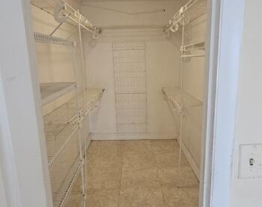4174 Inverrary Drive - Photo Thumbnail 9