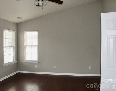 108 Azteca Drive - Photo Thumbnail 11