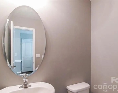 1525 Lilly Springs Place - Photo Thumbnail 14