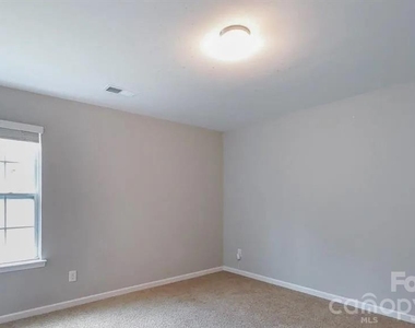 1525 Lilly Springs Place - Photo Thumbnail 29