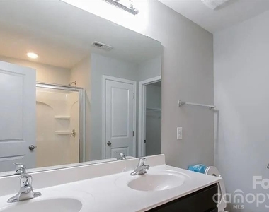 1525 Lilly Springs Place - Photo Thumbnail 22