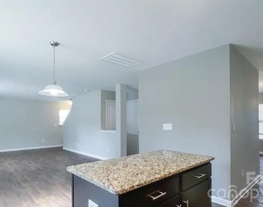1525 Lilly Springs Place - Photo Thumbnail 8