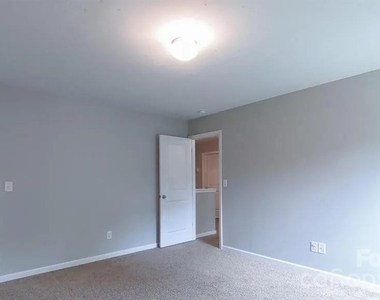1525 Lilly Springs Place - Photo Thumbnail 28
