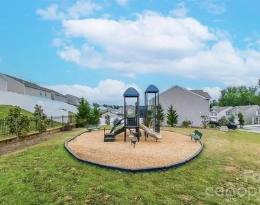 1525 Lilly Springs Place - Photo Thumbnail 31