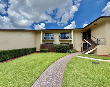 2050 Oleander Boulevard - Photo Thumbnail 1
