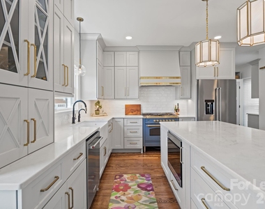 7322 Swansea Lane - Photo Thumbnail 11