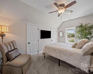 7322 Swansea Lane - Photo Thumbnail 29