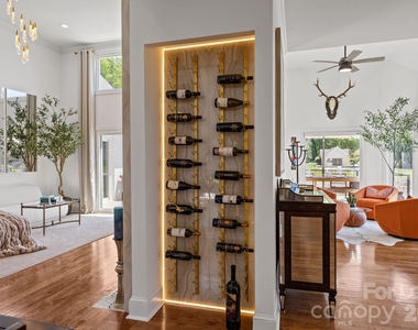 7322 Swansea Lane - Photo Thumbnail 9