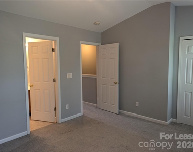 18474 Streamline Court - Photo Thumbnail 16