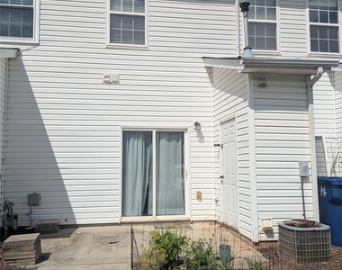 18474 Streamline Court - Photo Thumbnail 19