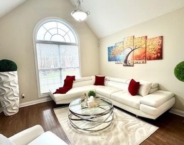 205 Edenshire Court - Photo Thumbnail 2