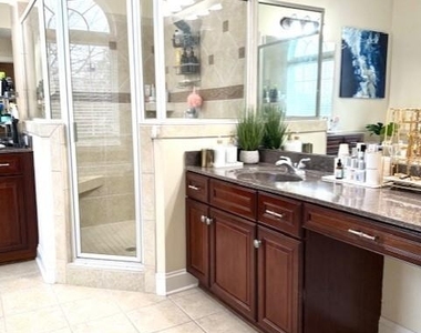 205 Edenshire Court - Photo Thumbnail 14