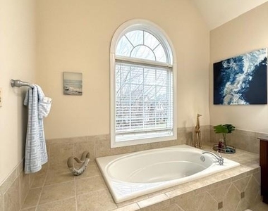 205 Edenshire Court - Photo Thumbnail 15