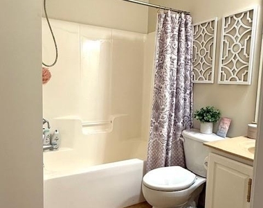 205 Edenshire Court - Photo Thumbnail 10