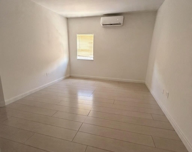407 S Lakeside Drive - Photo Thumbnail 6