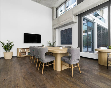 180 Broome Street - Photo Thumbnail 6