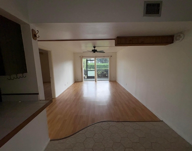 460 Nw 20th Street - Photo Thumbnail 4