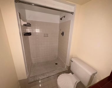 460 Nw 20th Street - Photo Thumbnail 9