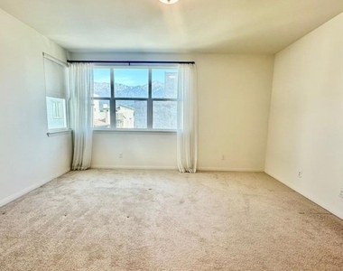 7817 Paxton - Photo Thumbnail 5