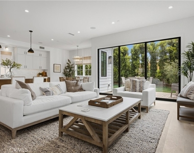 858 Fiske - Photo Thumbnail 4