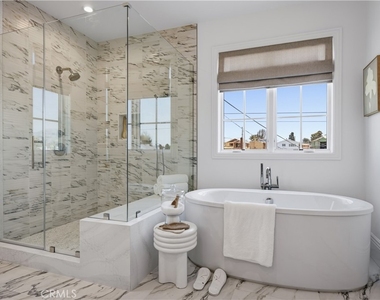 858 Fiske - Photo Thumbnail 13