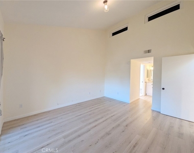 660 E Workman Street - Photo Thumbnail 28