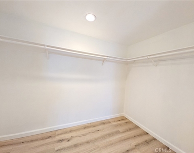 660 E Workman Street - Photo Thumbnail 33
