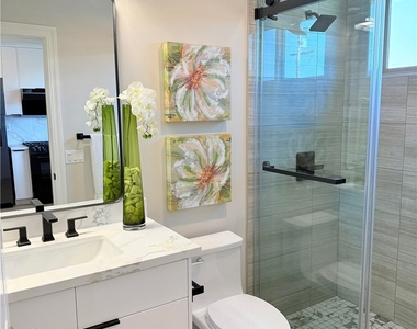 4437 Stewart - Photo Thumbnail 7