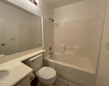 425 Calle Mirasol - Photo Thumbnail 8