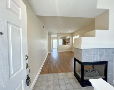 425 Calle Mirasol - Photo Thumbnail 1