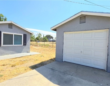 13666 Arrow Boulevard - Photo Thumbnail 19