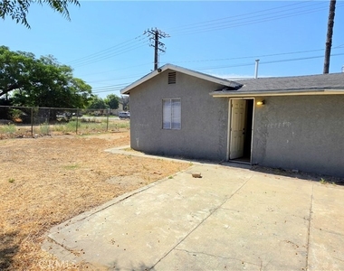 13666 Arrow Boulevard - Photo Thumbnail 18