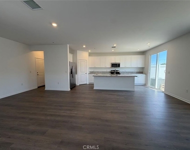 29298 Victoria Beach Boulevard - Photo Thumbnail 3
