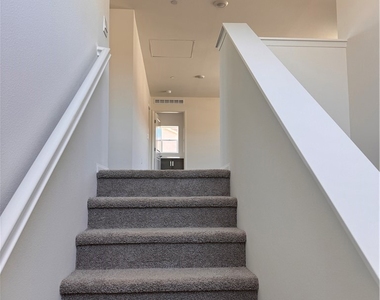 23329 Copa De Oro Court - Photo Thumbnail 13