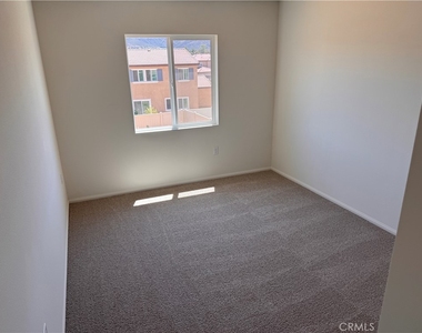23329 Copa De Oro Court - Photo Thumbnail 21