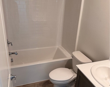 23329 Copa De Oro Court - Photo Thumbnail 25