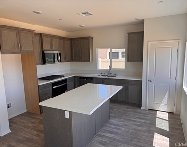 23329 Copa De Oro Court - Photo Thumbnail 8