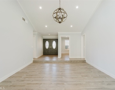 43724 Secure Place - Photo Thumbnail 9