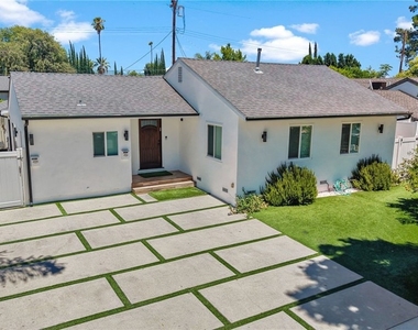 18015 Collins - Photo Thumbnail 27