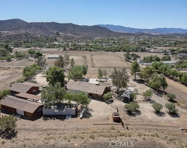 35502 Voss Road - Photo Thumbnail 5