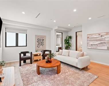 425 N Alfred - Photo Thumbnail 1